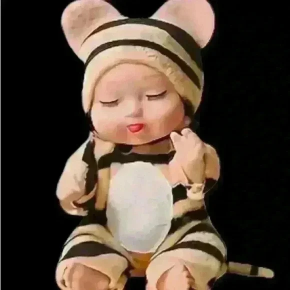 👶🏻5 Tiny Baby Dolls👶🏻 - Picture 3 of 13